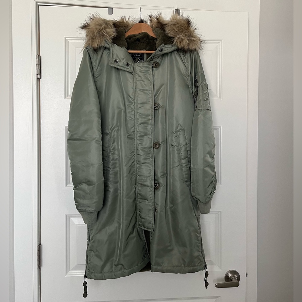 🔥ABERCROMBIE AND FITCH Green Parka Size Small